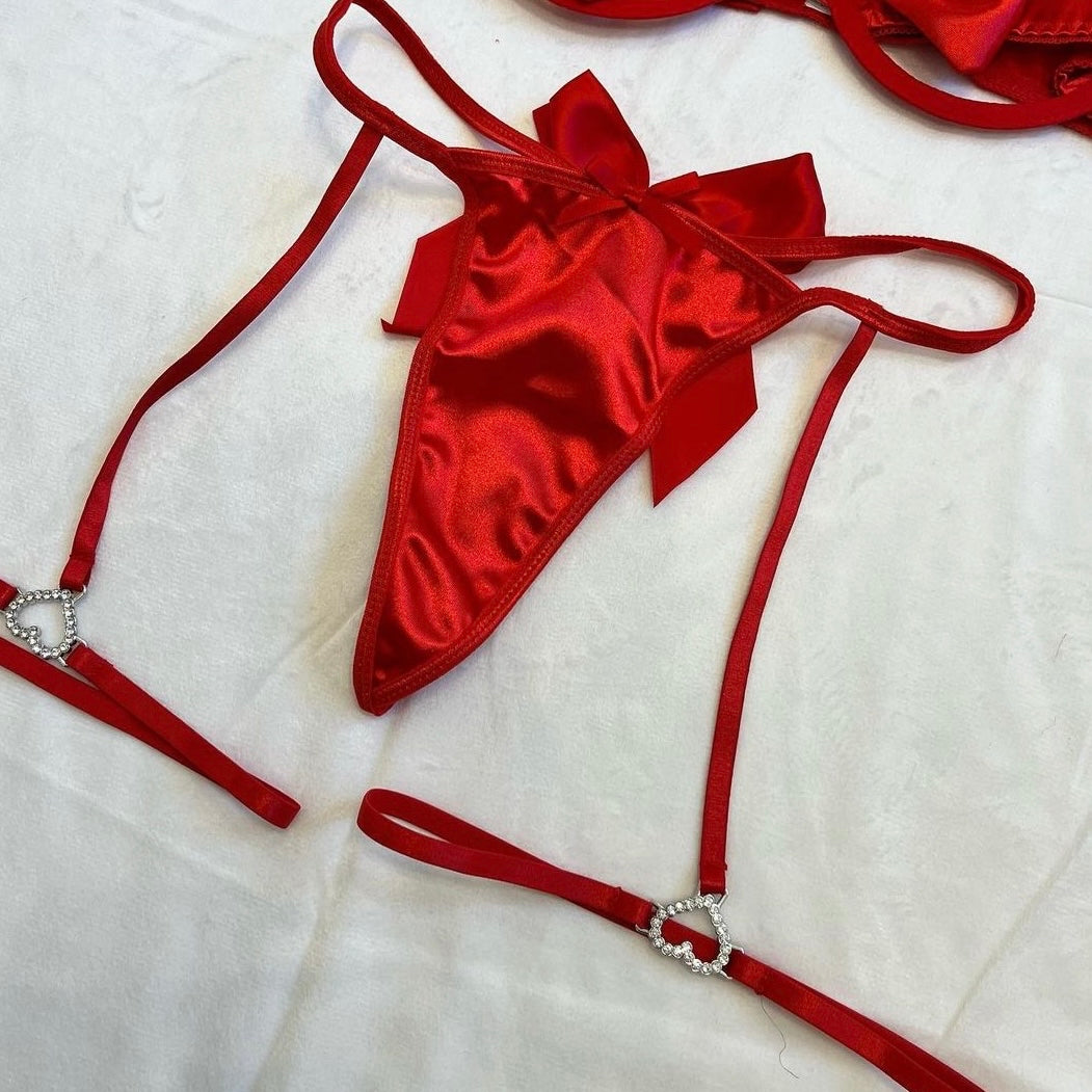 Red bow set