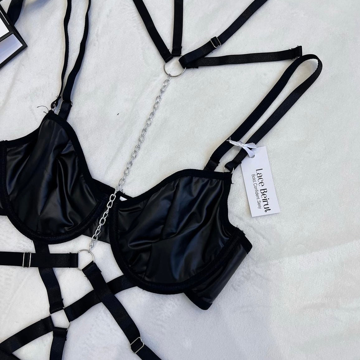 Black harness set