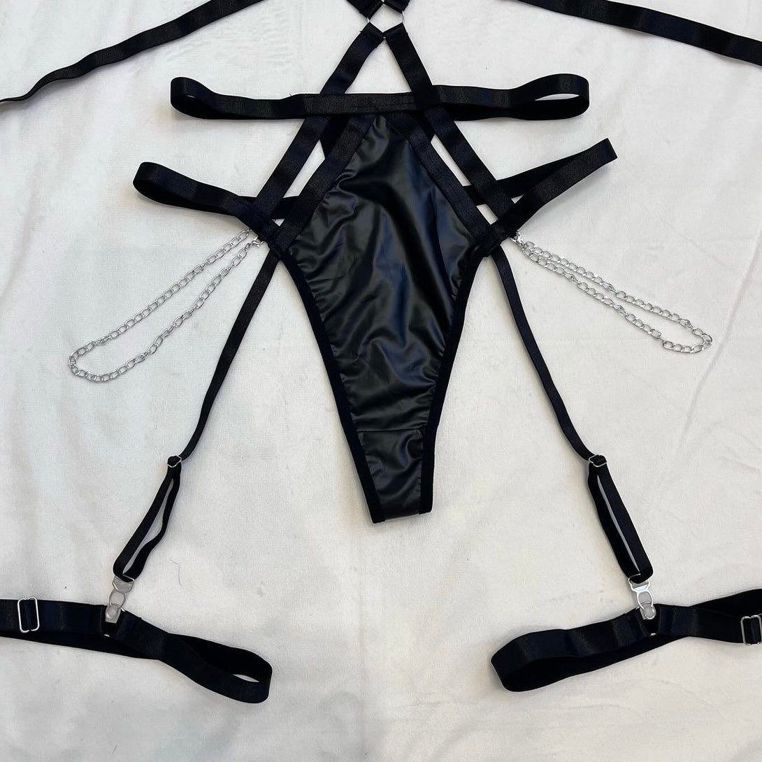 Black harness set