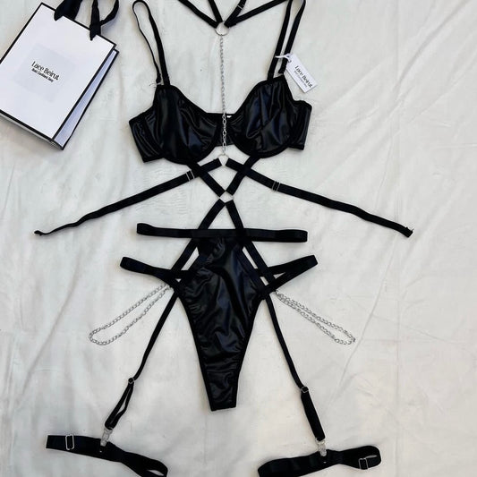 Black harness set