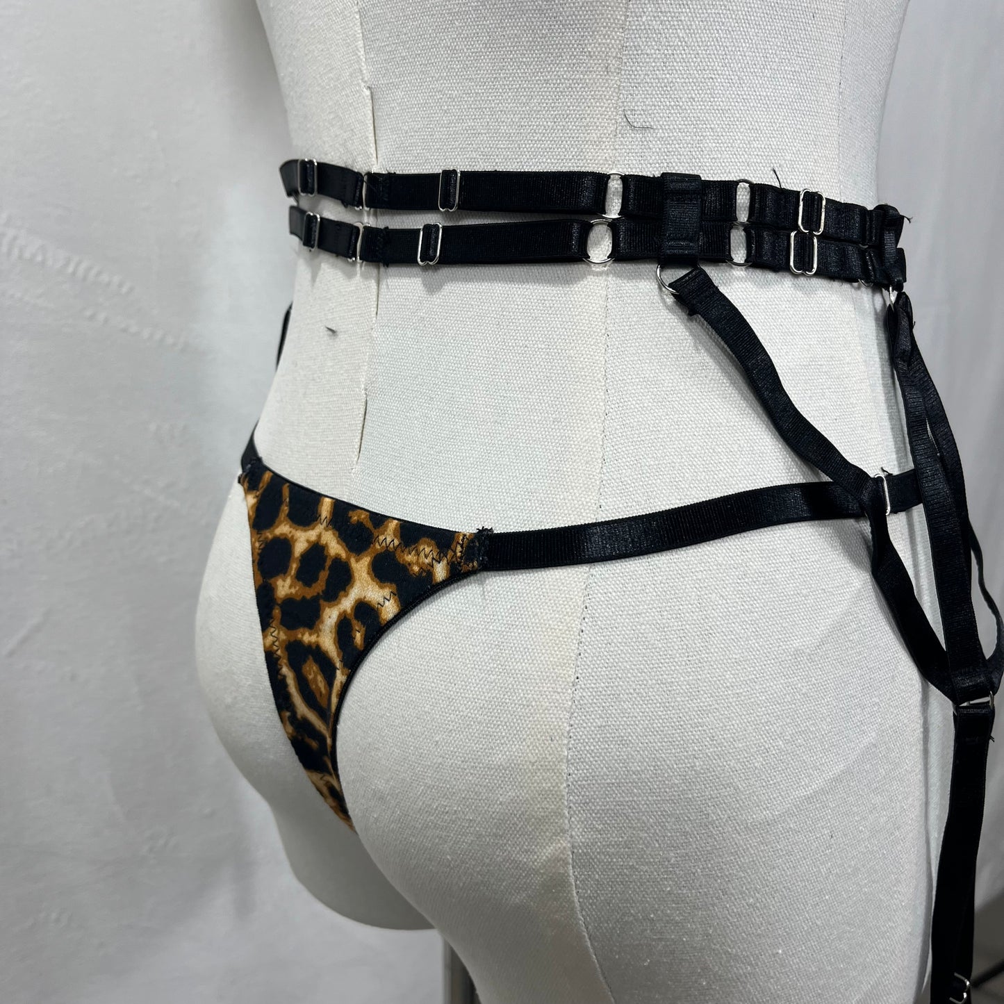 Yellow leopard set